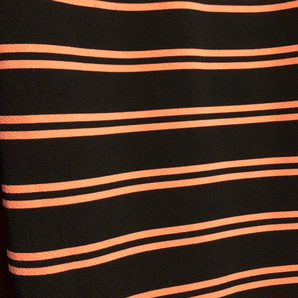 Black and Pink LuLaRoe Cassie skirt - Picture 2 of 4